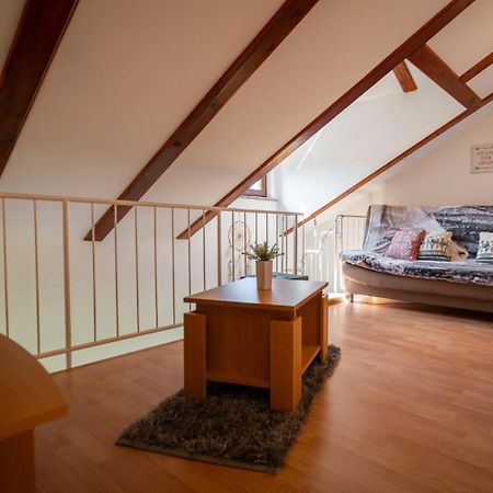 Specious Apartment Manitu In Forest Countryside Fužine Екстериор снимка