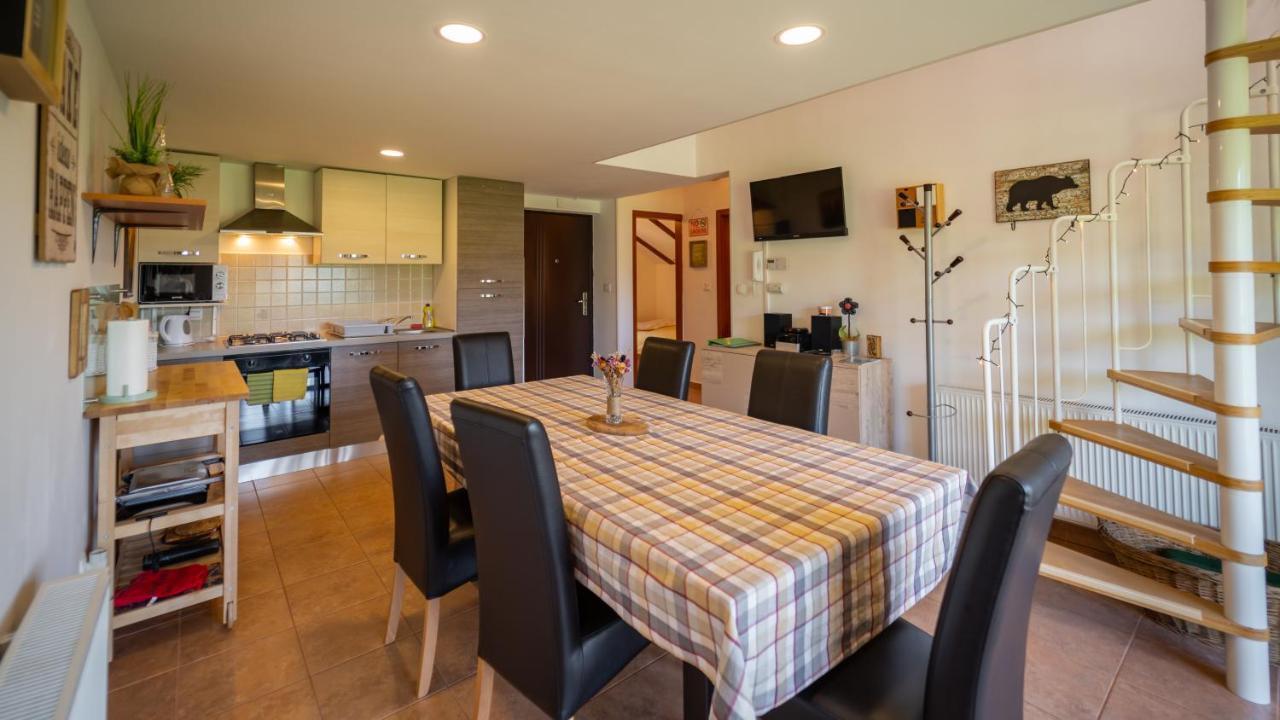 Specious Apartment Manitu In Forest Countryside Fužine Екстериор снимка